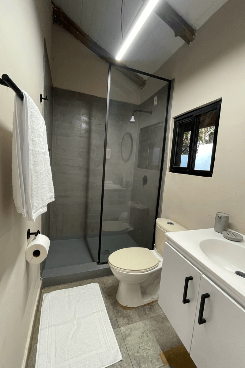 Deluxe Twin Room 1