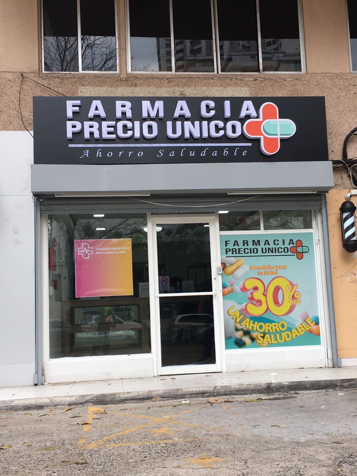 Rótulo en acrílico