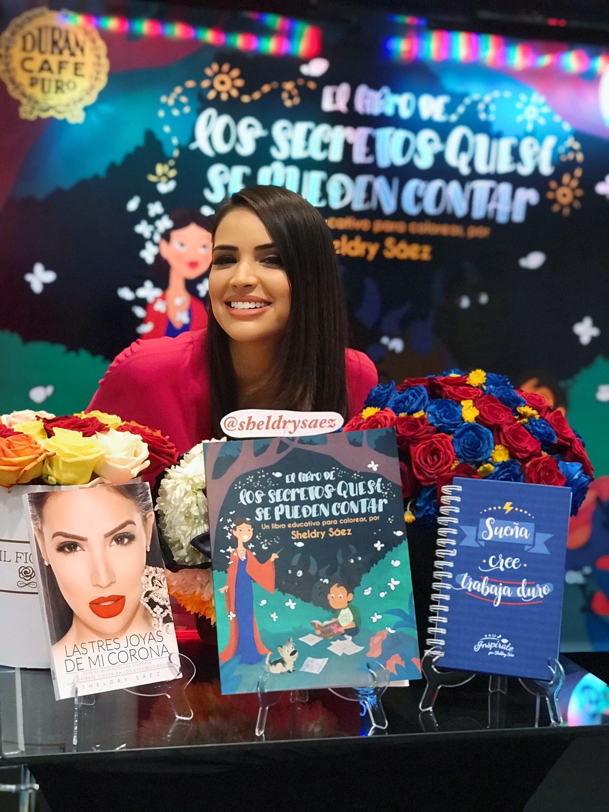 Sheldry Sáez con El libro de los secretos que sí se pueden contar